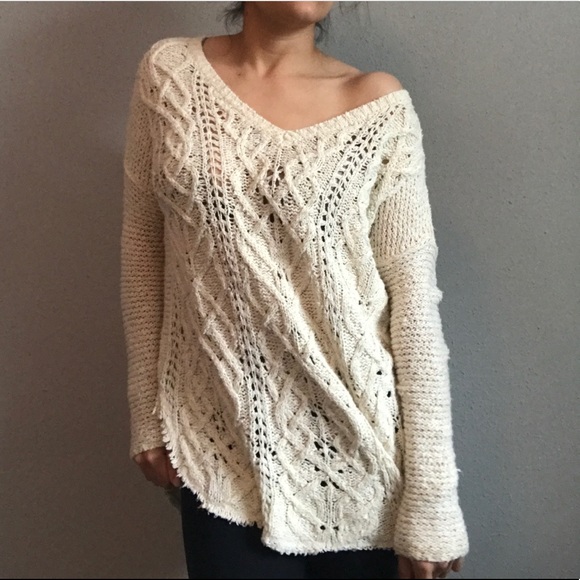 Free People Sweaters - Free People cream sweater ❤️